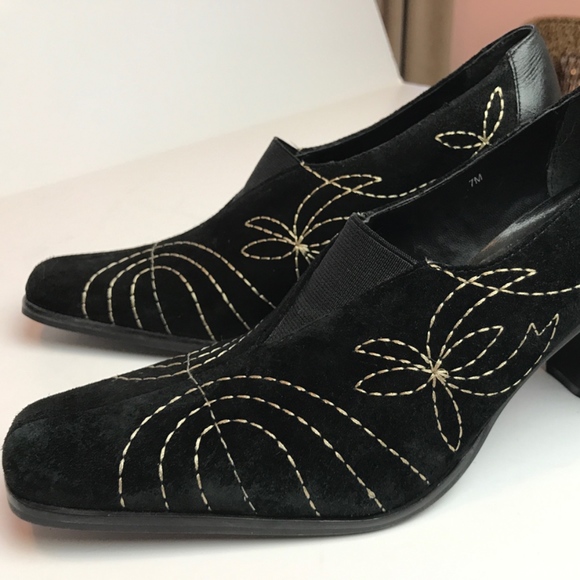 MATISSE Women’s🖤Black Suede & Leather Heels - Picture 3 of 6
